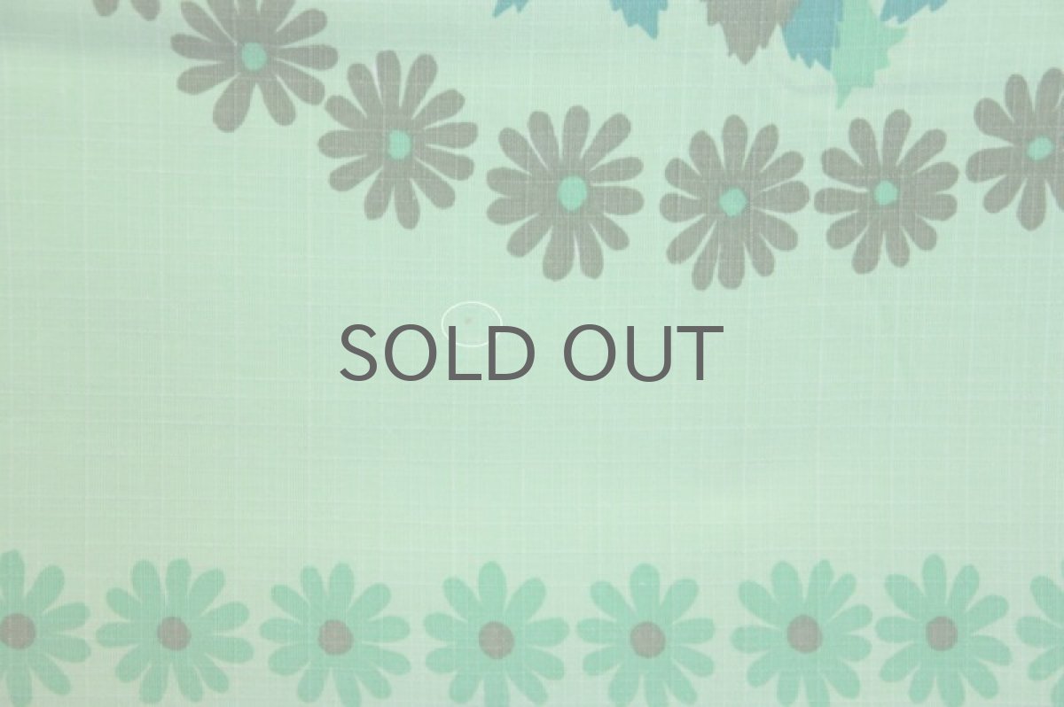 画像3: 北欧ヴィンテージファブリック　　テーブルクロス　グリーン系　フラワー (3)