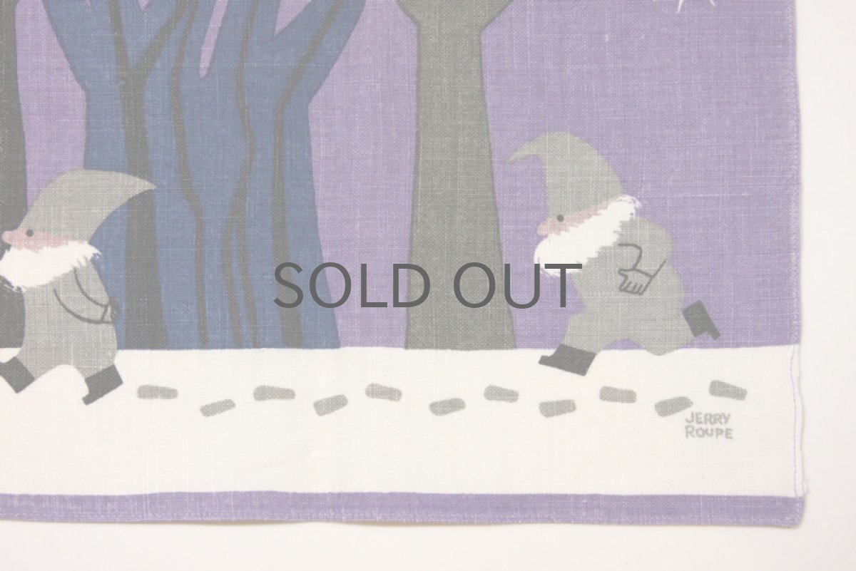 画像3: クリスマス北欧ヴィンテージファブリック Jerry Roupeトムテの行進 パープル (3)