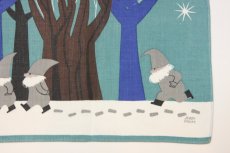 画像4: クリスマス北欧ヴィンテージファブリック　Jerry　Roupeトムテの行進　ターコイズブルー (4)