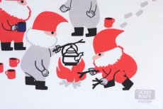 画像2: 北欧クリスマスタペストリー／ジェリー ロウプ／トムテ森のフィーカ/新品 (2)