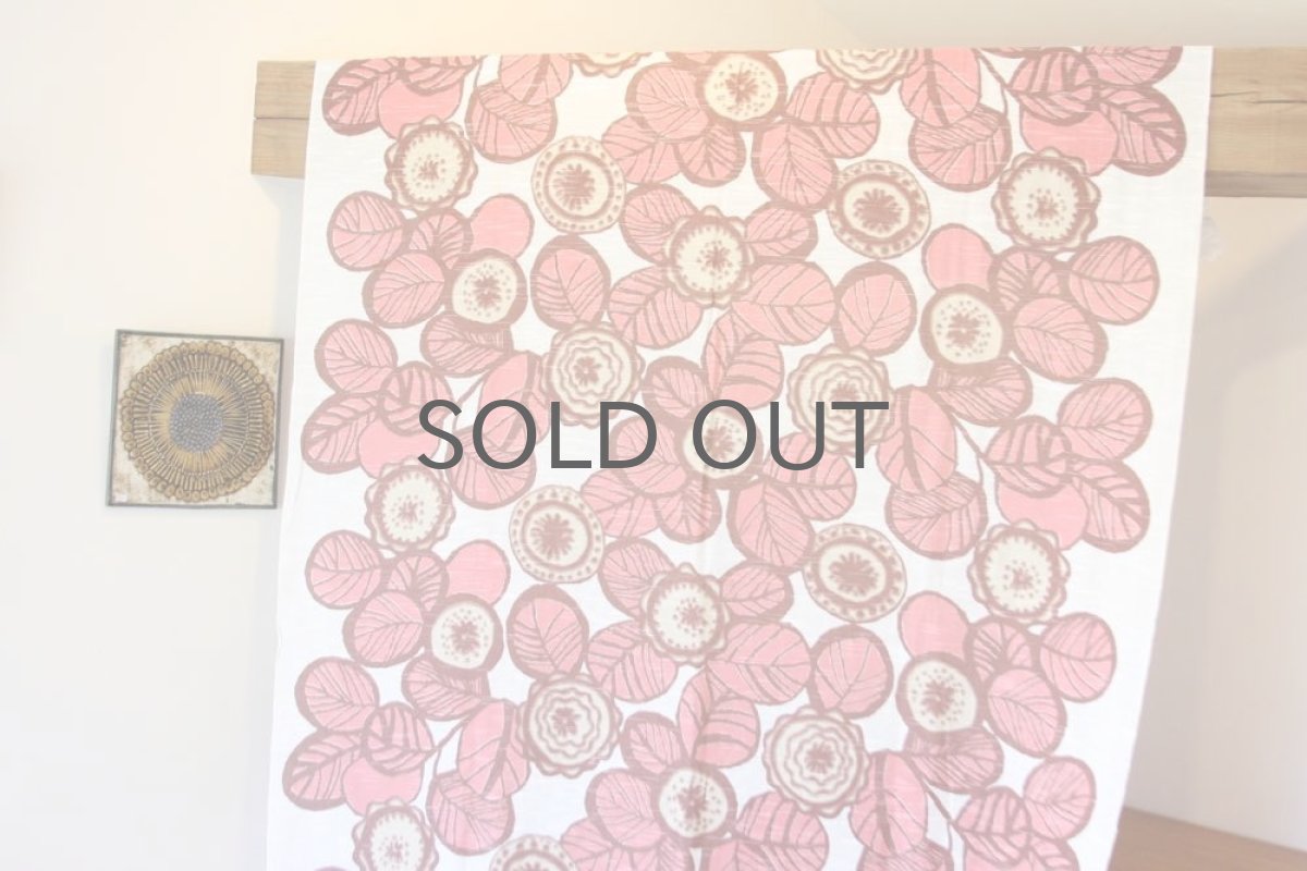 画像5: 北欧ヴィンテージファブリック  サーモンピンクフラワー (5)