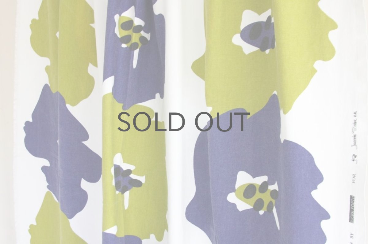 画像2: 北欧ヴィンテージファブリック Björk-Forth　グリーン＆ネイビーフラワー (2)