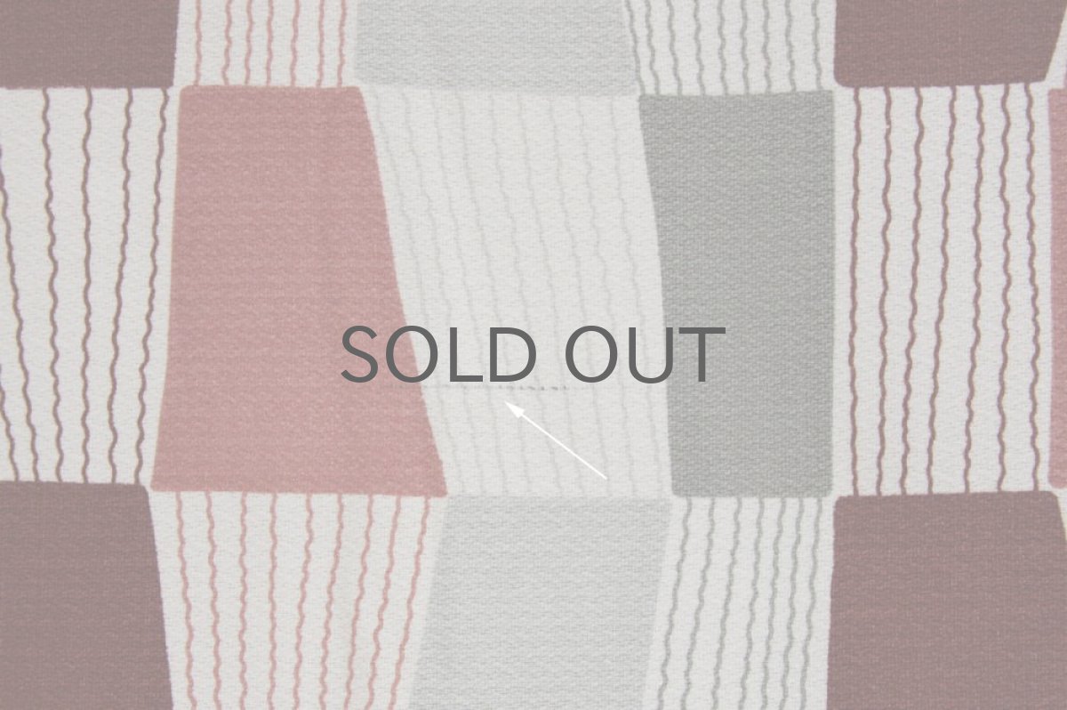 画像4: 北欧ヴィンテージ ファブリック 幾何学柄 サーモンピンク&グレー (4)