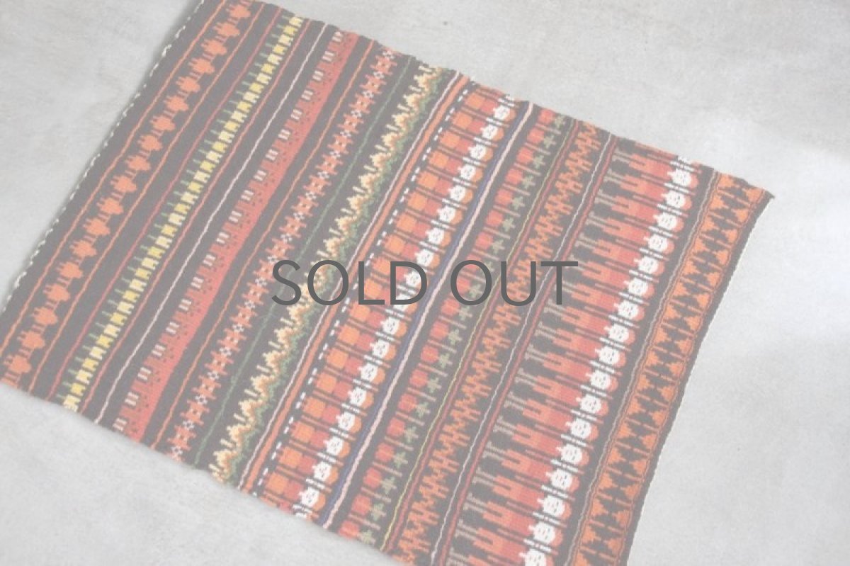 画像2: 北欧ヴィンテージ／Gubbatacke織／スウェーデン製／ハンドメイド／タペストリー　 (2)