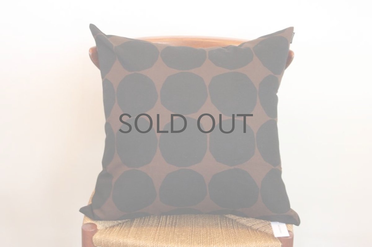 画像2: marimekko/マリメッコ/isot kivet/新品/クッションカヴァー/洗える中綿クッション付き/50cm (2)