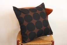 画像1: marimekko／マリメッコ／isot kivet／新品／クッションカヴァー／洗える中綿クッション付き/50cm (1)