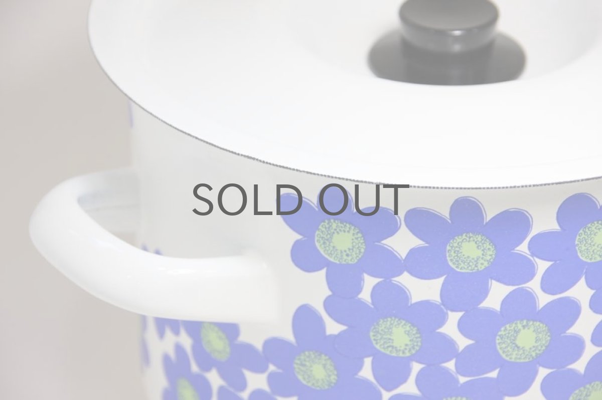 画像2: Finel /フィネル ブルー花エナメル 両手鍋 Lサイズ  未使用オリジナルボックス付き (2)