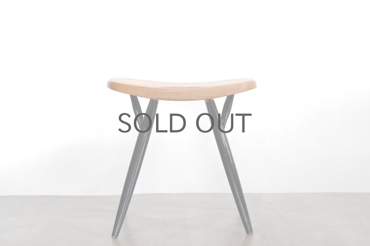 画像2: 北欧ビンテージ家具/フィンランド製/ Ilmari Tapiovaara/イルマリ・タピオヴァーラ/pirkka stool/ピルッカスツール/ハニー&ブラック/送料無料 (2)