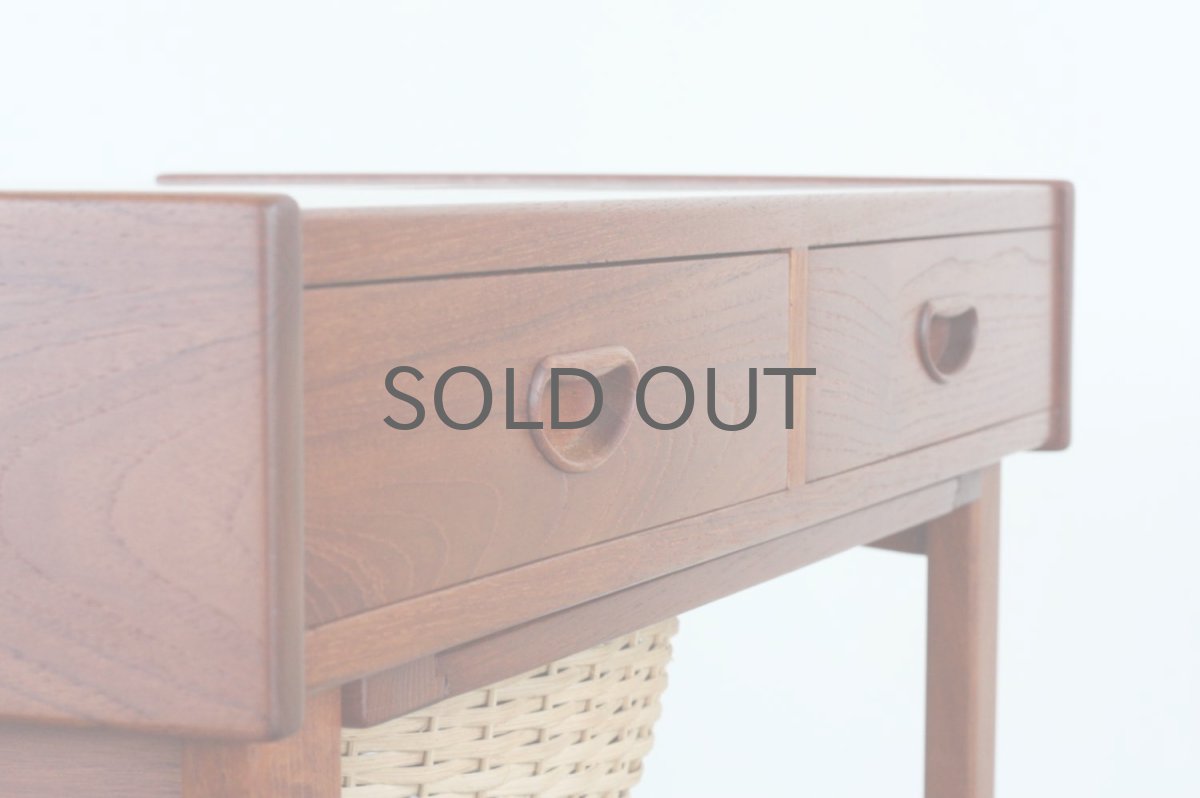 画像4: ビンテージ北欧家具/デンマーク/ソーイングキャビネット/チーク/キャスター付き (4)