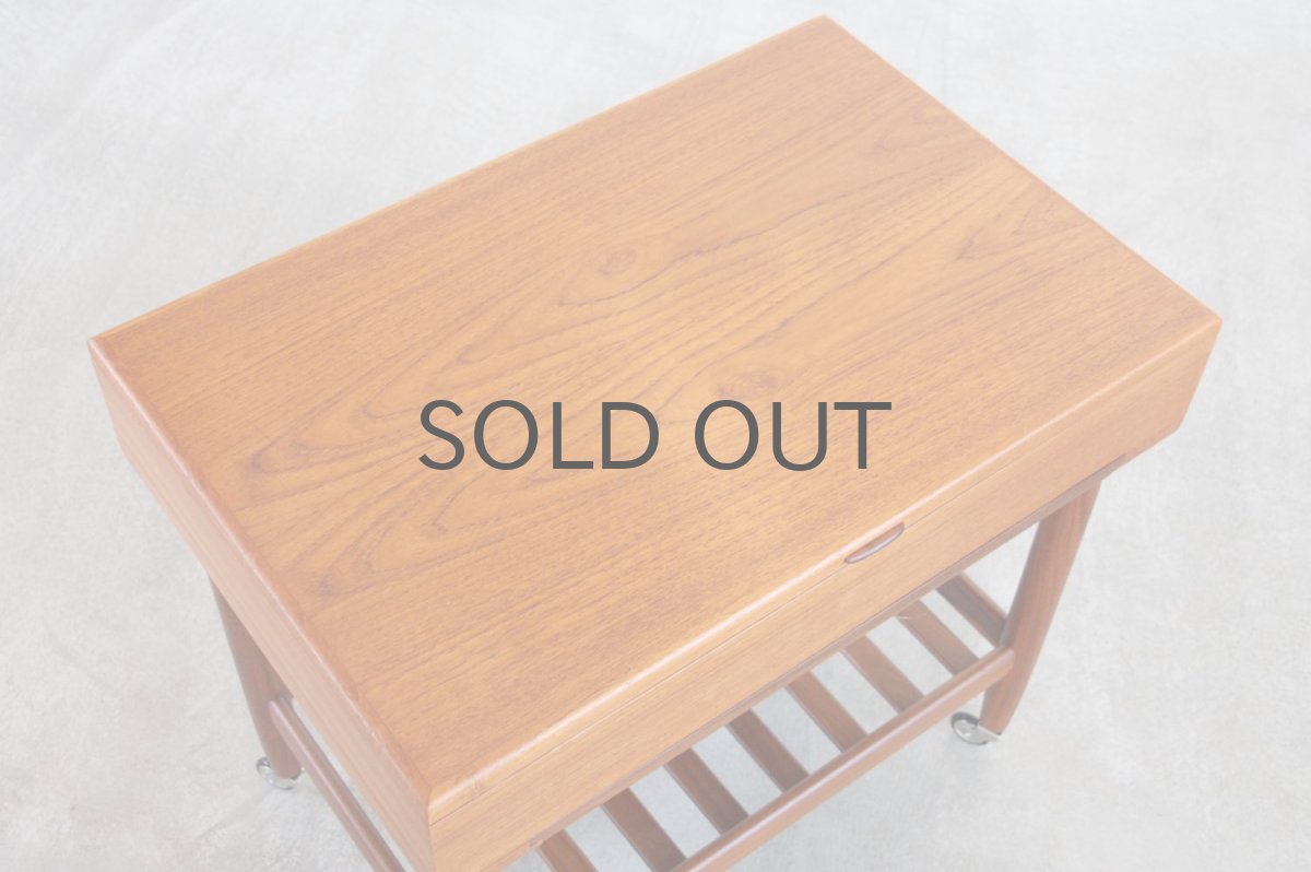 画像3: 北欧ビンテージ家具/デンマーク製/ソーイングキャビネッ/ Ejvind A. Johansson  (3)