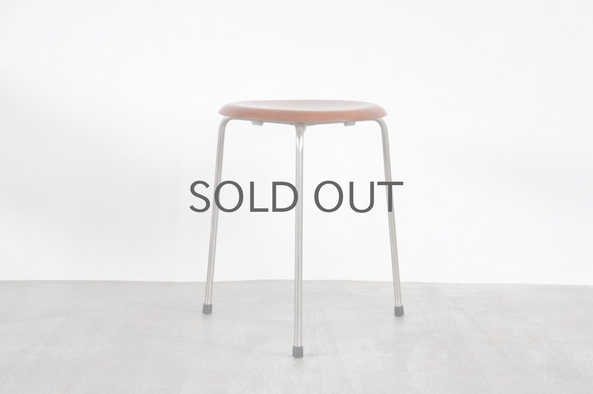 画像1: 北欧ビンテージ家具/デンマーク/Arne Jacobsen/アルネ・ヤコブセン/Fritz Hansen//ドットスツール3107 (1)