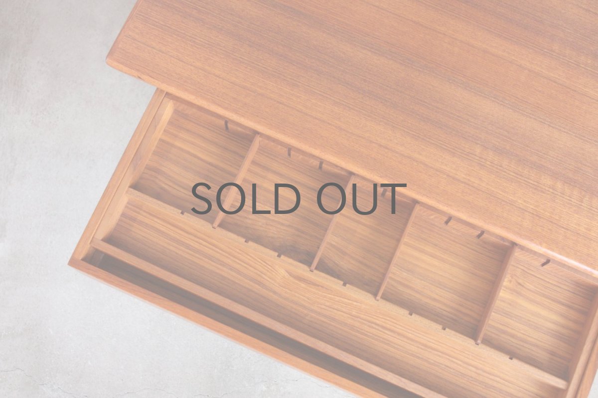 画像4: 北欧ビンテージ家具/Kai Kristiansen/カイクリスチャンセン/Vildbjerg Møbelfabrik社製/ソーイングテーブル (4)