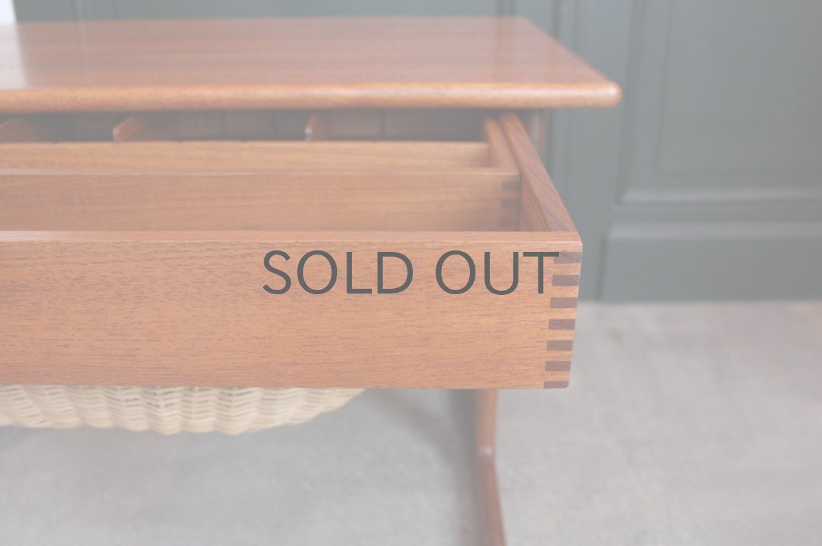 画像5: 北欧ビンテージ家具/Kai Kristiansen/カイクリスチャンセン/Vildbjerg Møbelfabrik社製/ソーイングテーブル (5)