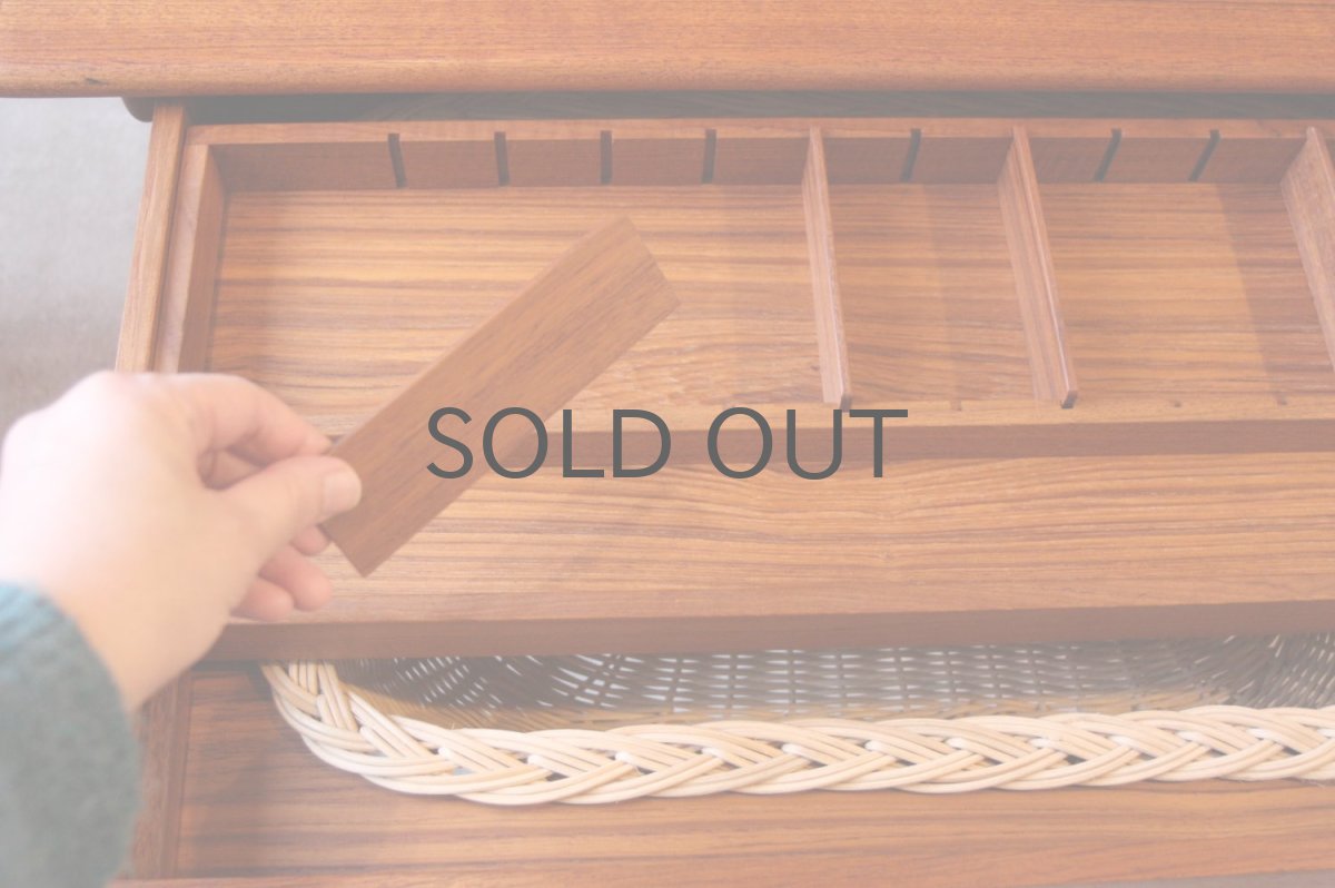 画像9: 北欧ビンテージ家具/Kai Kristiansen/カイクリスチャンセン/Vildbjerg Møbelfabrik社製/ソーイングテーブル (9)