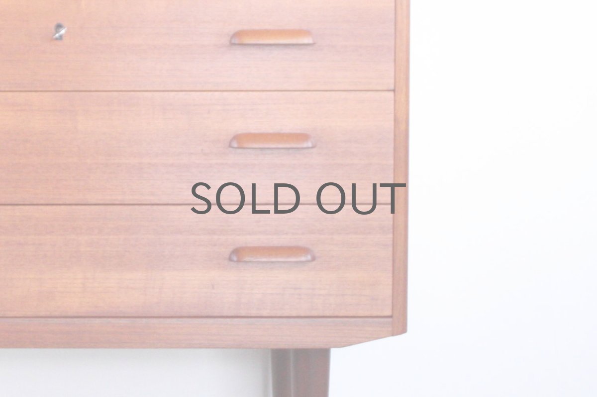 画像12: 北欧ビンテージ家具/デンマーク製/チークライティングビューロー/3段引き出し/鏡付き (12)