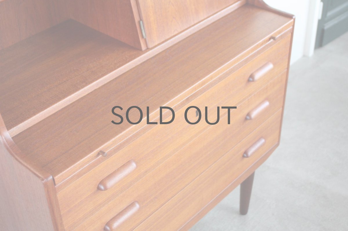 画像5: 北欧ビンテージ家具/デンマーク製/チークライティングビューロー/3段引き出し/鏡付き (5)