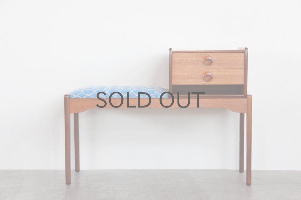 画像2: 北欧ビンテージ家具/デンマーク/テレフォンベンチ/チーク/mina perhonen/ミナ ペルホネン/タンバリンブルー (2)