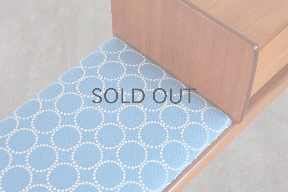 画像3: 北欧ビンテージ家具/デンマーク/テレフォンベンチ/チーク/mina perhonen/ミナ ペルホネン/タンバリンブルー (3)