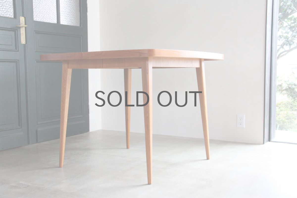 画像2: 北欧ビンテージ/スウェーデン製/ダイニングテーブル/正方形/エクステンション2枚付き/チーク (2)