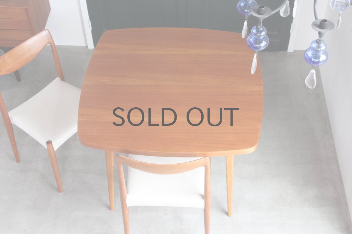 画像5: 北欧ビンテージ/スウェーデン製/ダイニングテーブル/正方形/エクステンション2枚付き/チーク (5)