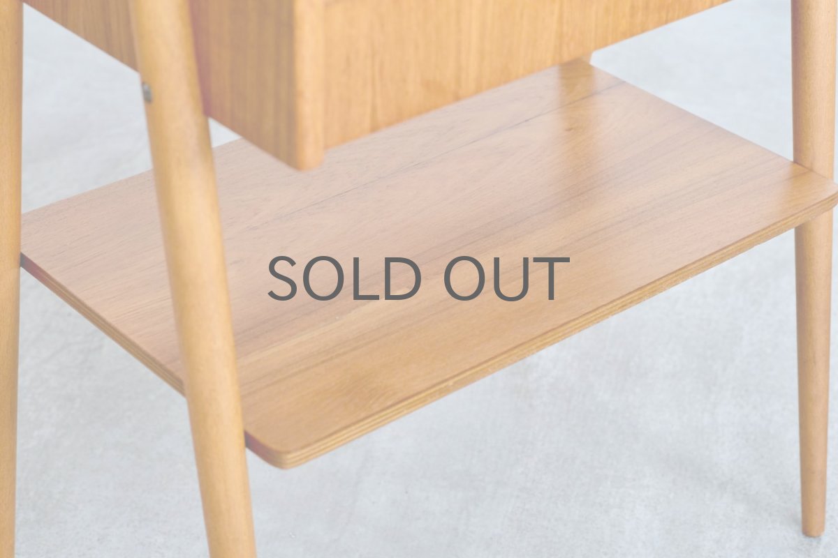 画像9: 北欧ビンテージ家具/スウェーデン/チーク×ビーチ/ベッドサイドテーブル (9)