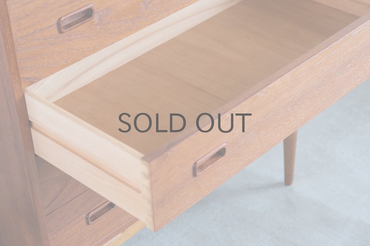 画像9: 北欧ビンテージ家具/デンマーク製/チーク/ドレッサー/3段引き出し/鏡付き (9)