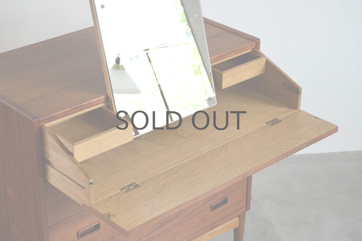 画像8: 北欧ビンテージ家具/デンマーク製/チーク/ドレッサー/3段引き出し/鏡付き (8)