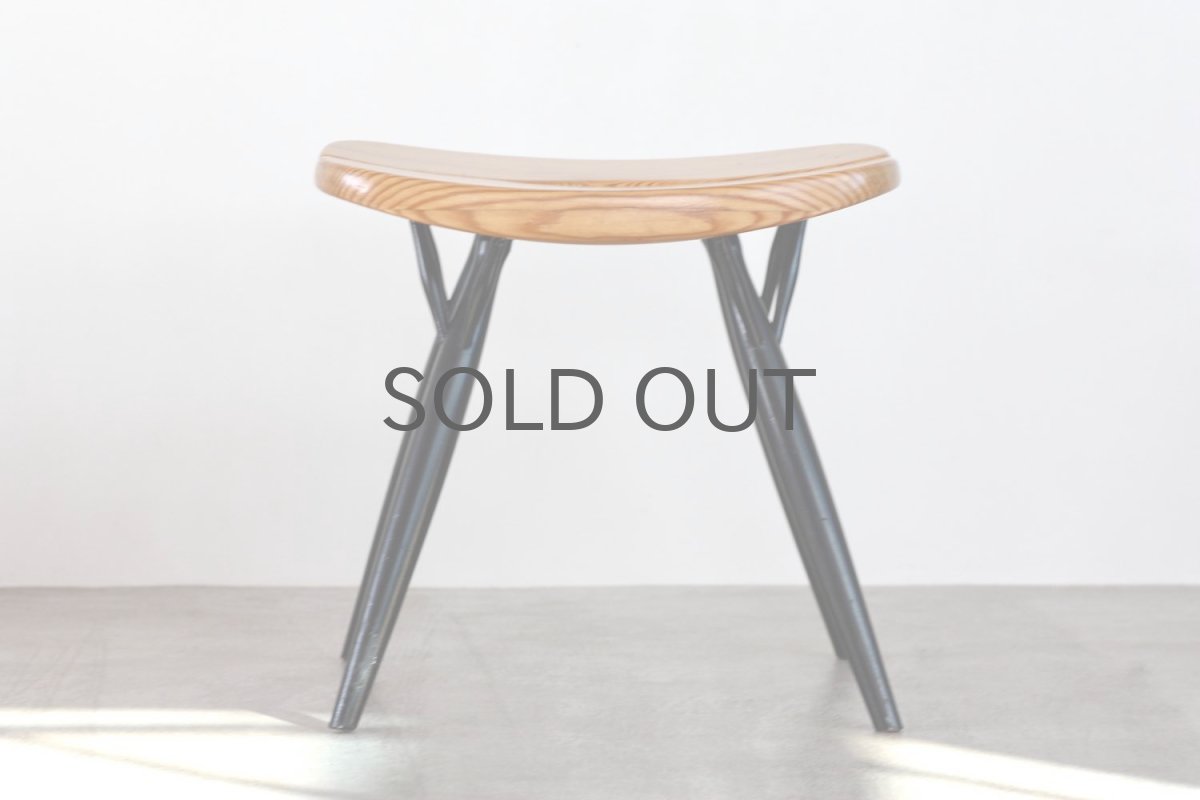 画像2: 北欧ビンテージ家具/フィンランド製/ Ilmari Tapiovaara/イルマリ・タピオヴァーラ/pirkka stool/ピルッカスツール/ハニー&ブラック (2)