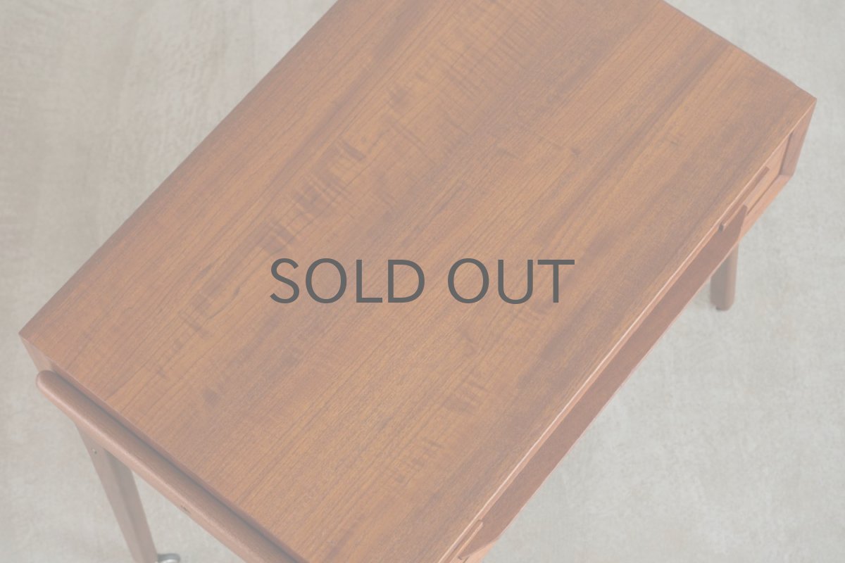 画像8: ビンテージ北欧家具/デンマーク/ソーイングキャビネット/チーク/キャスター付き (8)