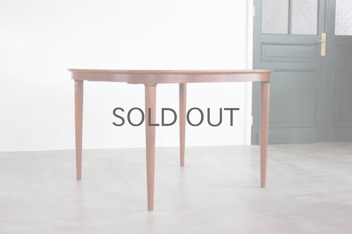 画像4: 北欧ビンテージ家具/デンマーク製/ダイニングテーブル/正方形コーナーアール/セクステンション付き/チーク (4)