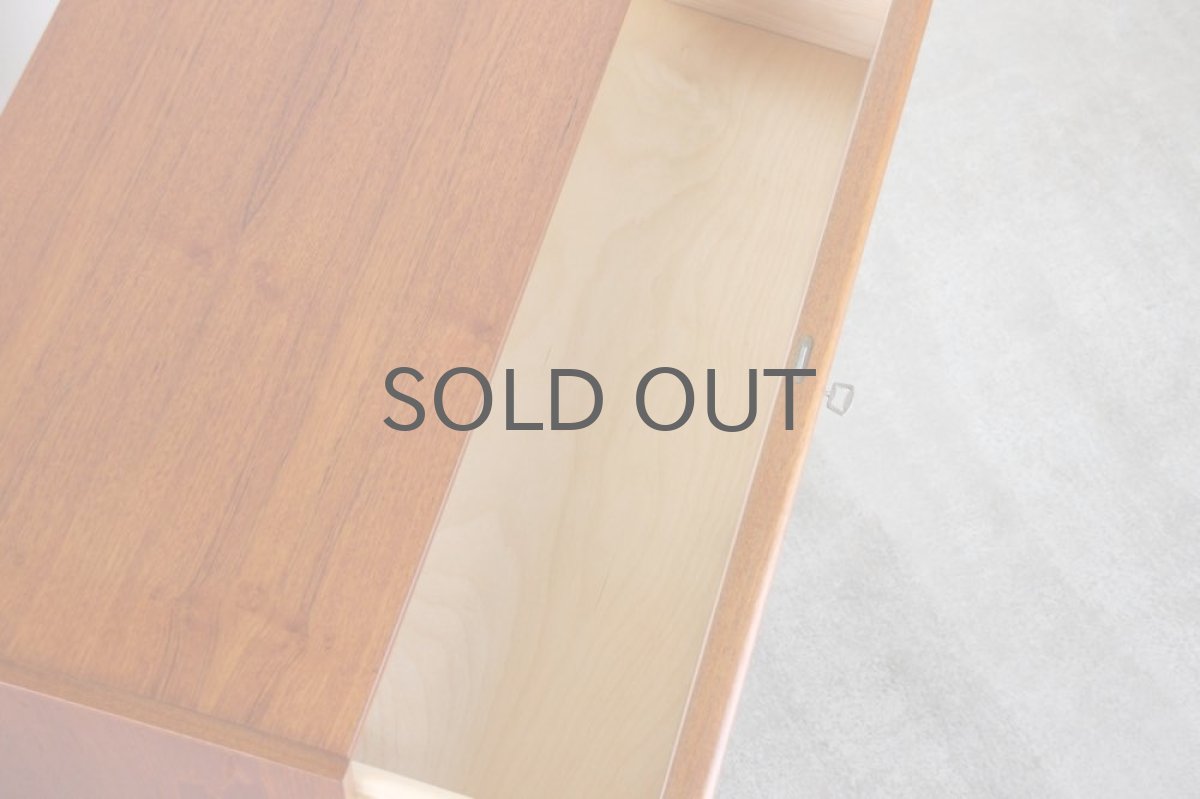 画像8: ビンテージ北欧家具／デンマーク製／チェスト／チーク３段  (8)