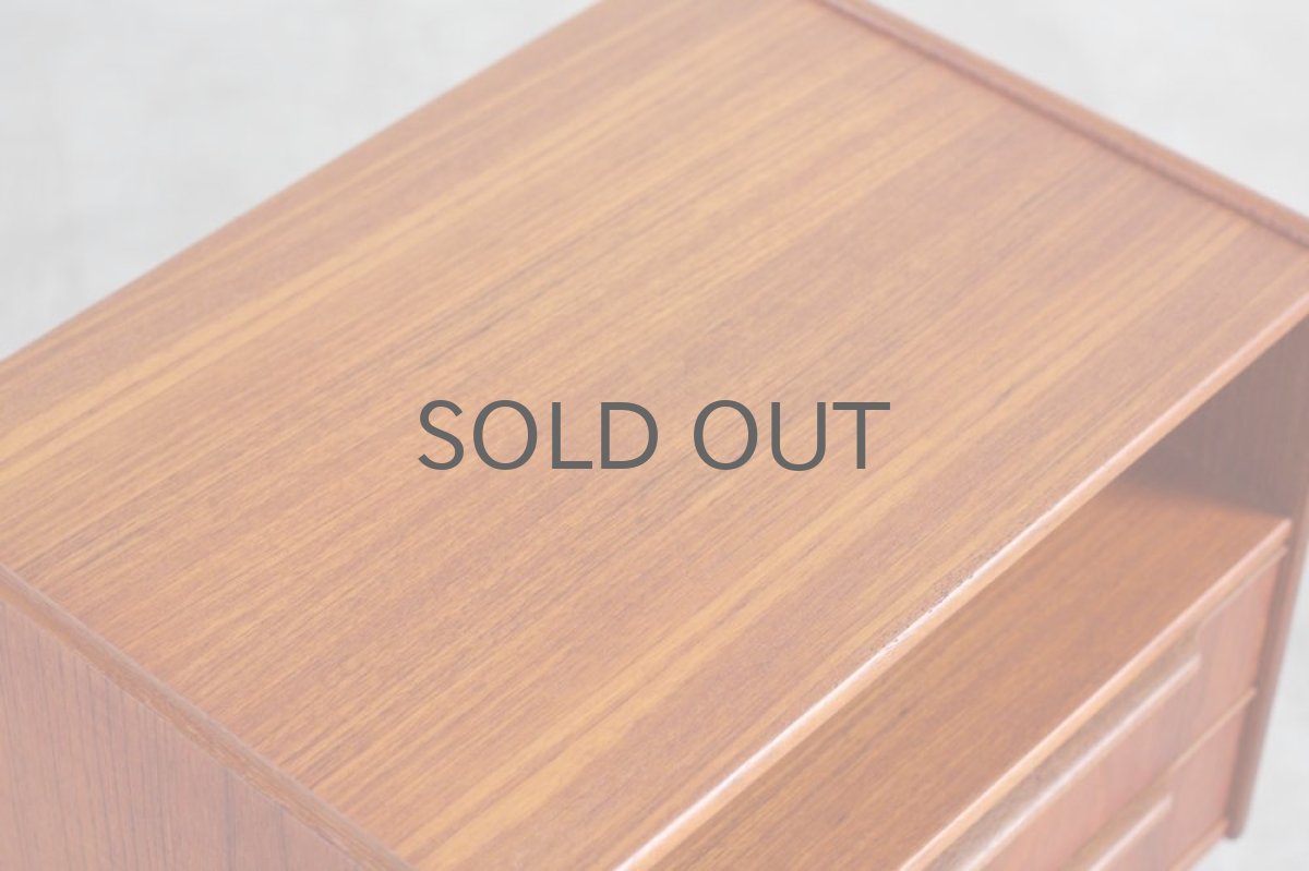 画像4: ビンテージ北欧家具/デンマーク製/チェスト/チーク2段+オープン (4)