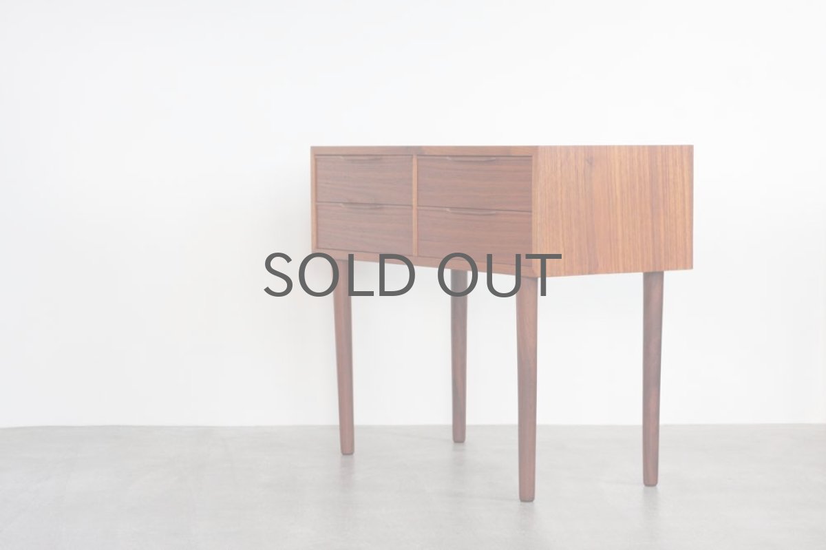 画像4: ビンテージ北欧家具/デンマーク製/チェスト/チーク/2段4引き出し (4)