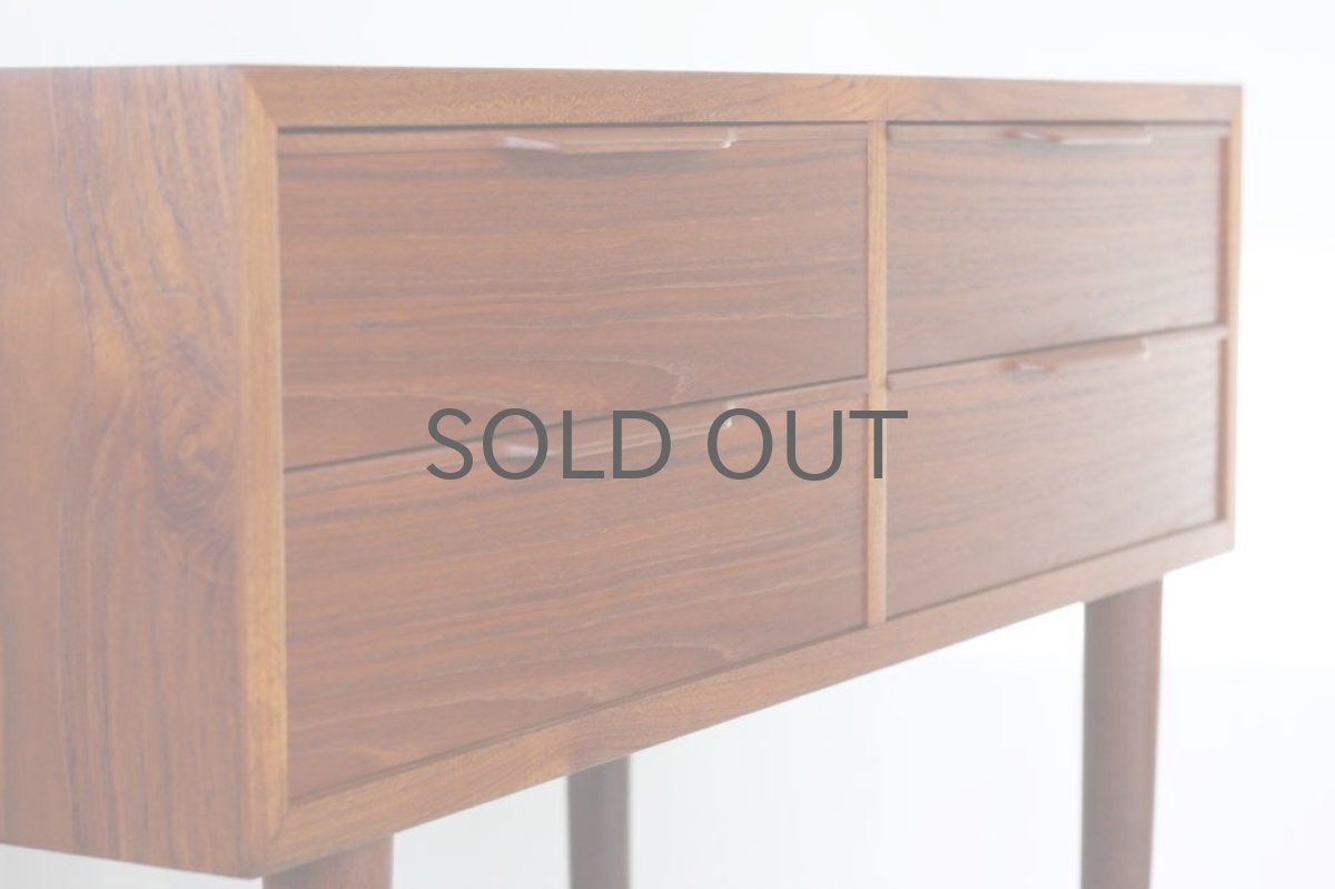 画像10: ビンテージ北欧家具/デンマーク製/チェスト/チーク/2段4引き出し (10)