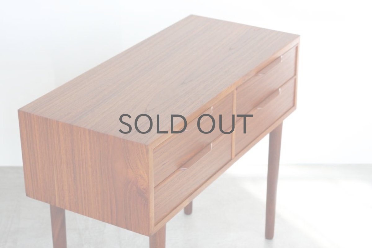 画像6: ビンテージ北欧家具/デンマーク製/チェスト/チーク/2段4引き出し (6)