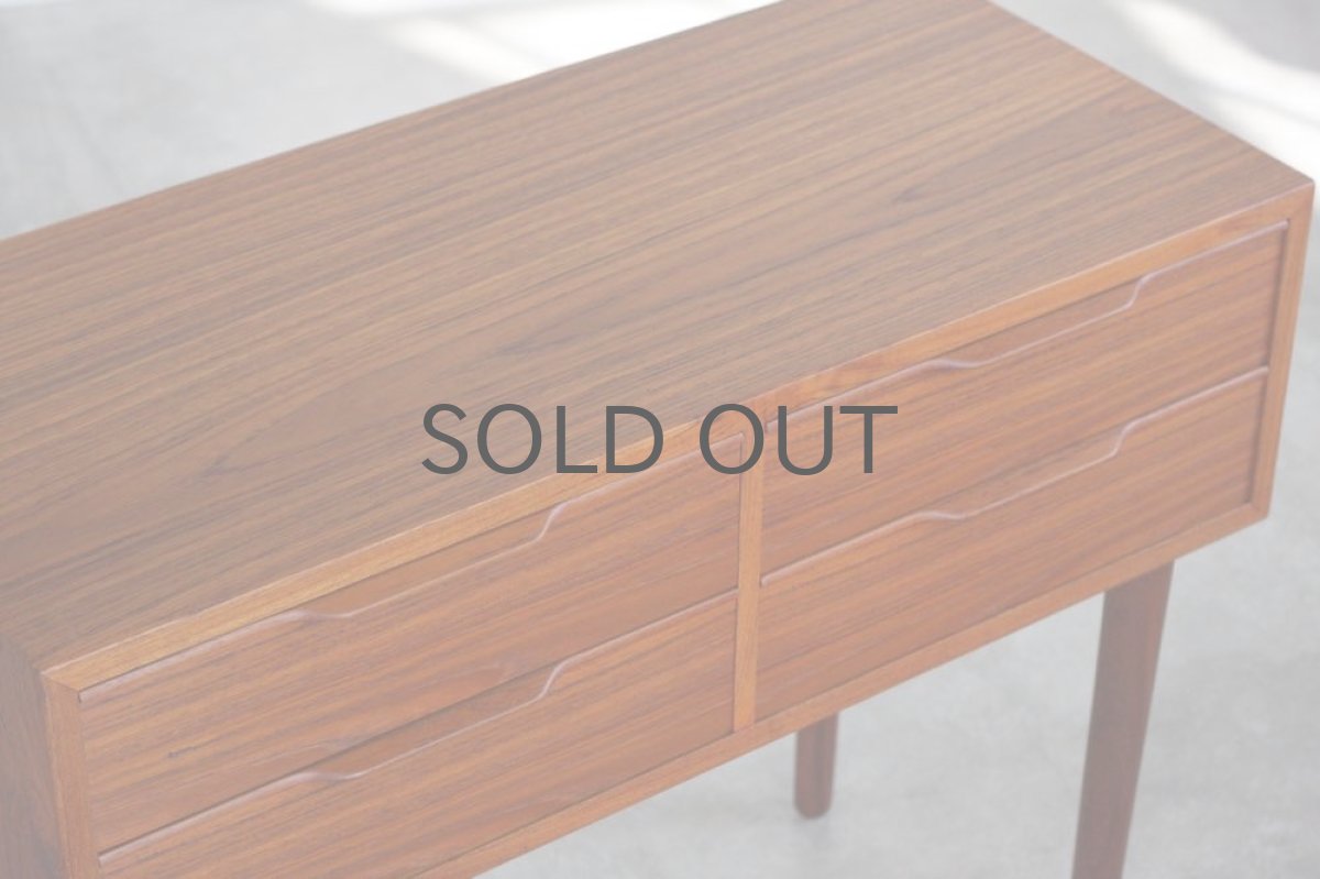 画像9: ビンテージ北欧家具/デンマーク製/チェスト/チーク/2段4引き出し (9)
