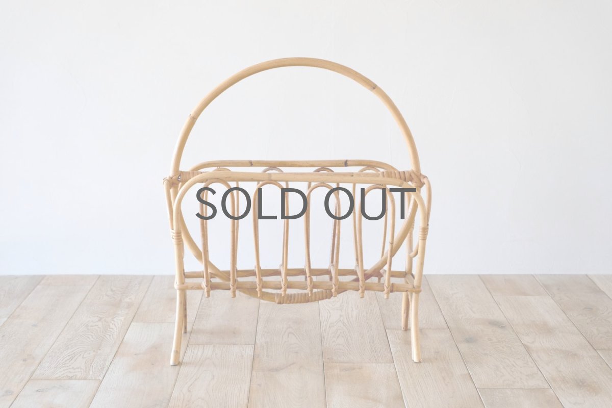 画像2: 北欧ビンテージ家具/スウェーデン買付/マガジンラック/ラタン/籐製 (2)
