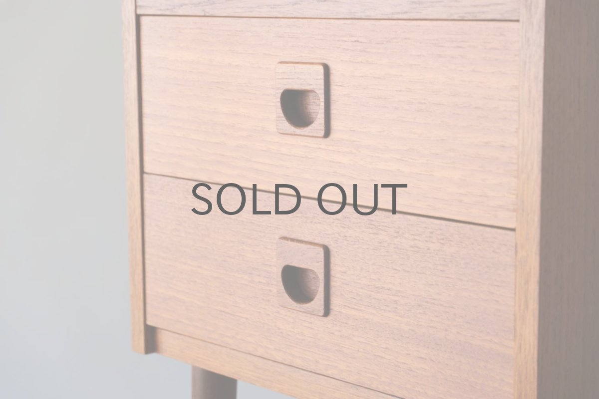 画像5: 北欧ビンテージ家具/デンマーク製/ベッドサイドチェスト/チーク/2段  (5)