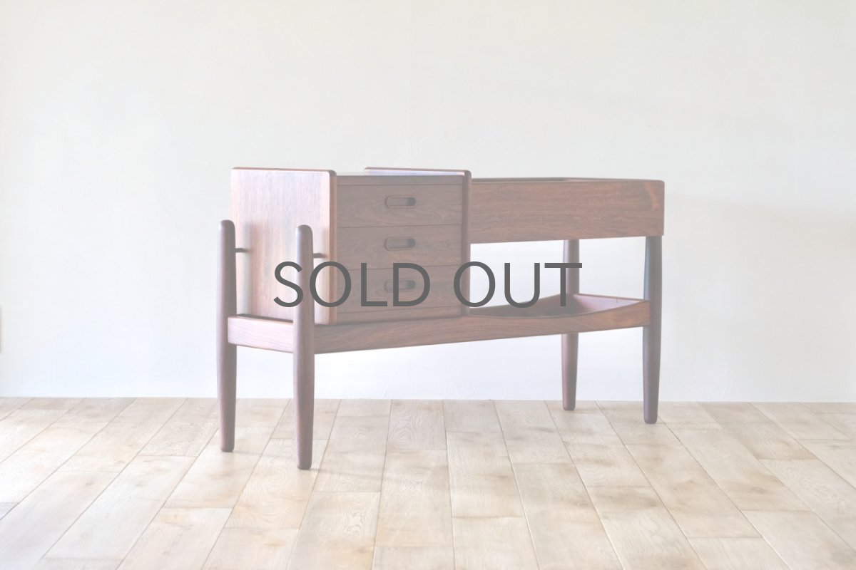 画像3: ビンテージ北欧家具/デンマーク製/ローズウッドプランター/Vinde Møbelfabrik/3段引き出し付き (3)