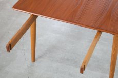 画像11: 北欧ビンテージ家具/デンマーク製 /Slagelse Møbelfabrik/ダイニングテーブル/チーク✕オーク/W160cm (11)