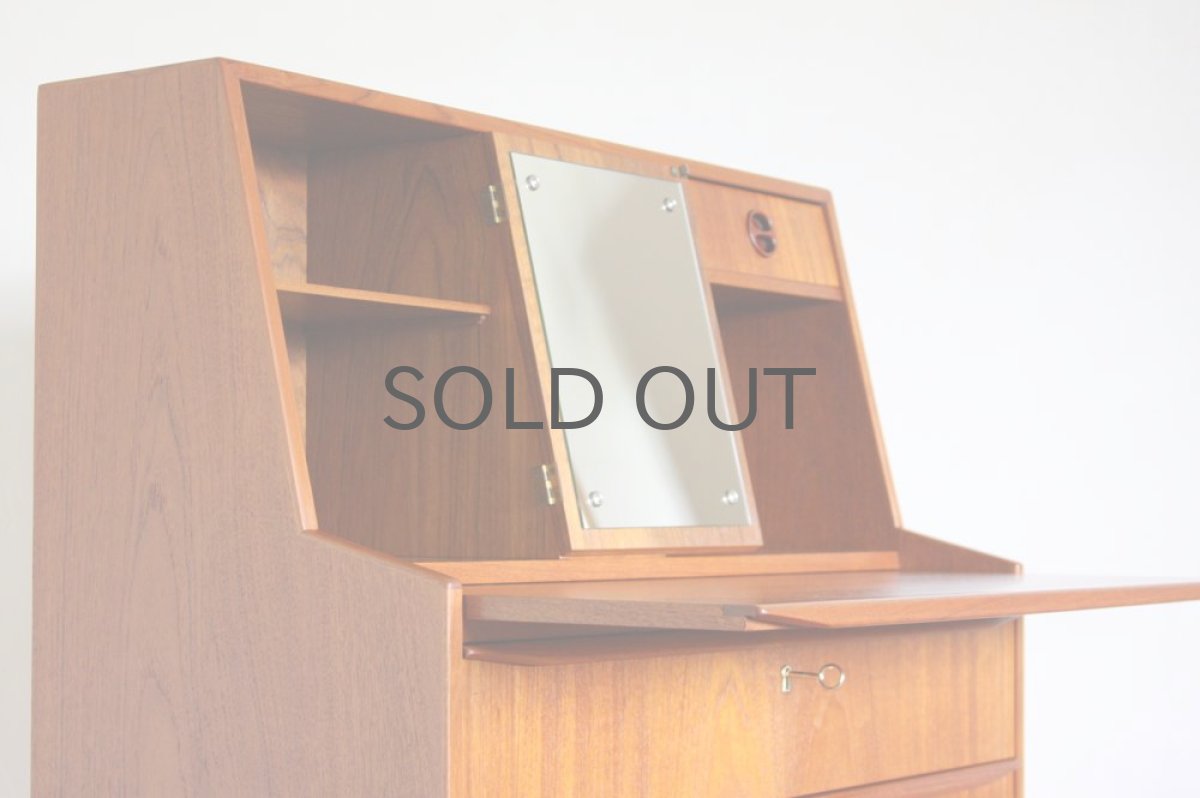 画像4: 北欧ヴィンテージ家具/デンマーク製 チークライティングビューロー 3段引き出し (4)