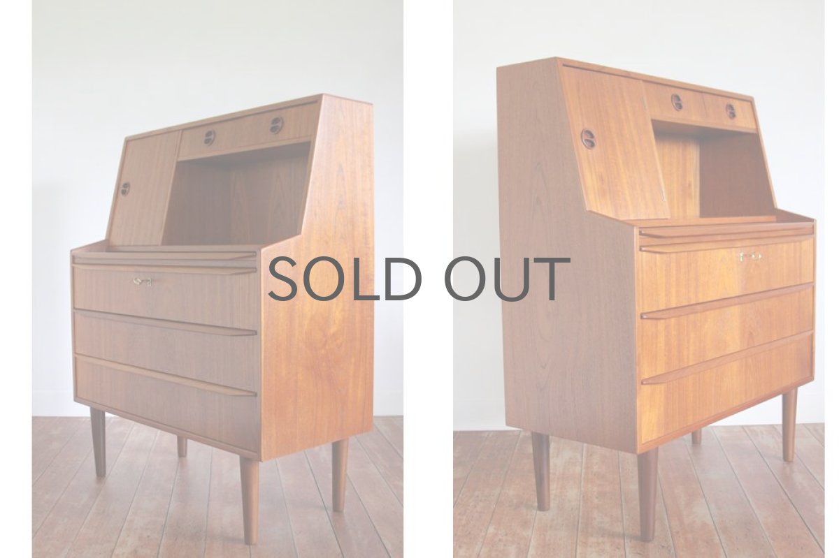 画像2: 北欧ヴィンテージ家具/デンマーク製 チークライティングビューロー 3段引き出し (2)
