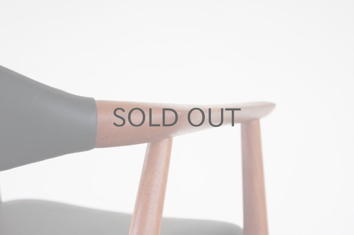 画像3: 北欧家具ビンテージ/デンマーク製　Erik Kirkegaard　皮革張りアームチェア (3)