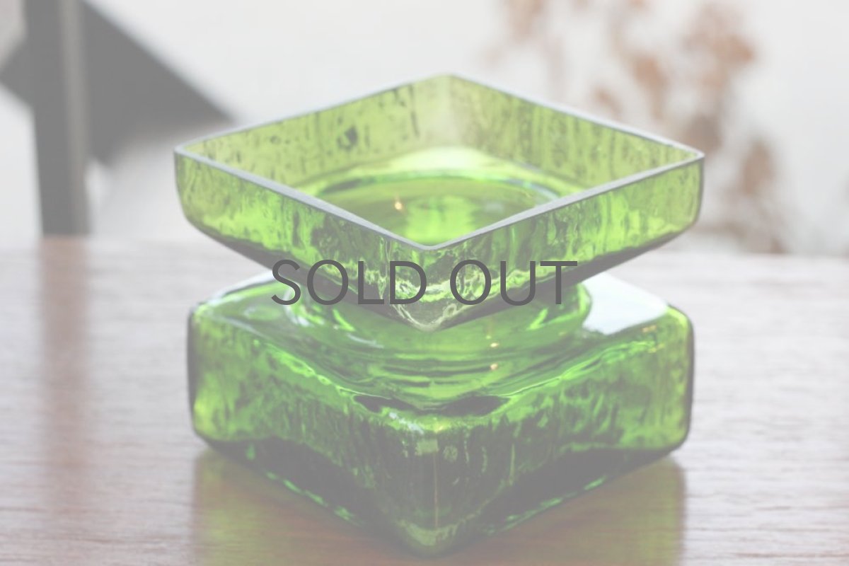 画像2: ビンテージ北欧ガラス/Riihimaen Lasi/Palaシリーズ/花瓶/グリーン/Mサイズ (2)