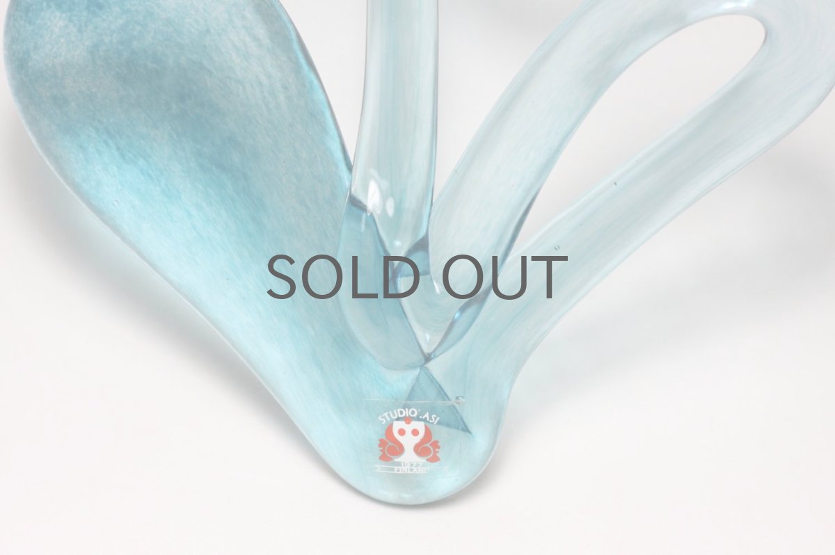 画像2: 北欧ガラス フィンランド Studiolasiハンドメイド ガラスオーナメント 水色 (2)
