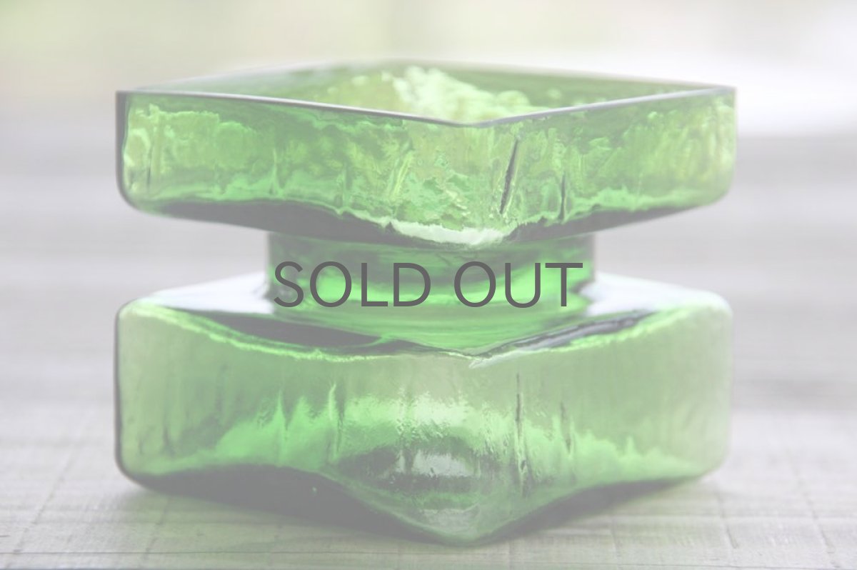 画像2: 北欧雑貨 Riihimaen Lasi Palaシリーズ 花瓶 グリーン Mサイズ (2)