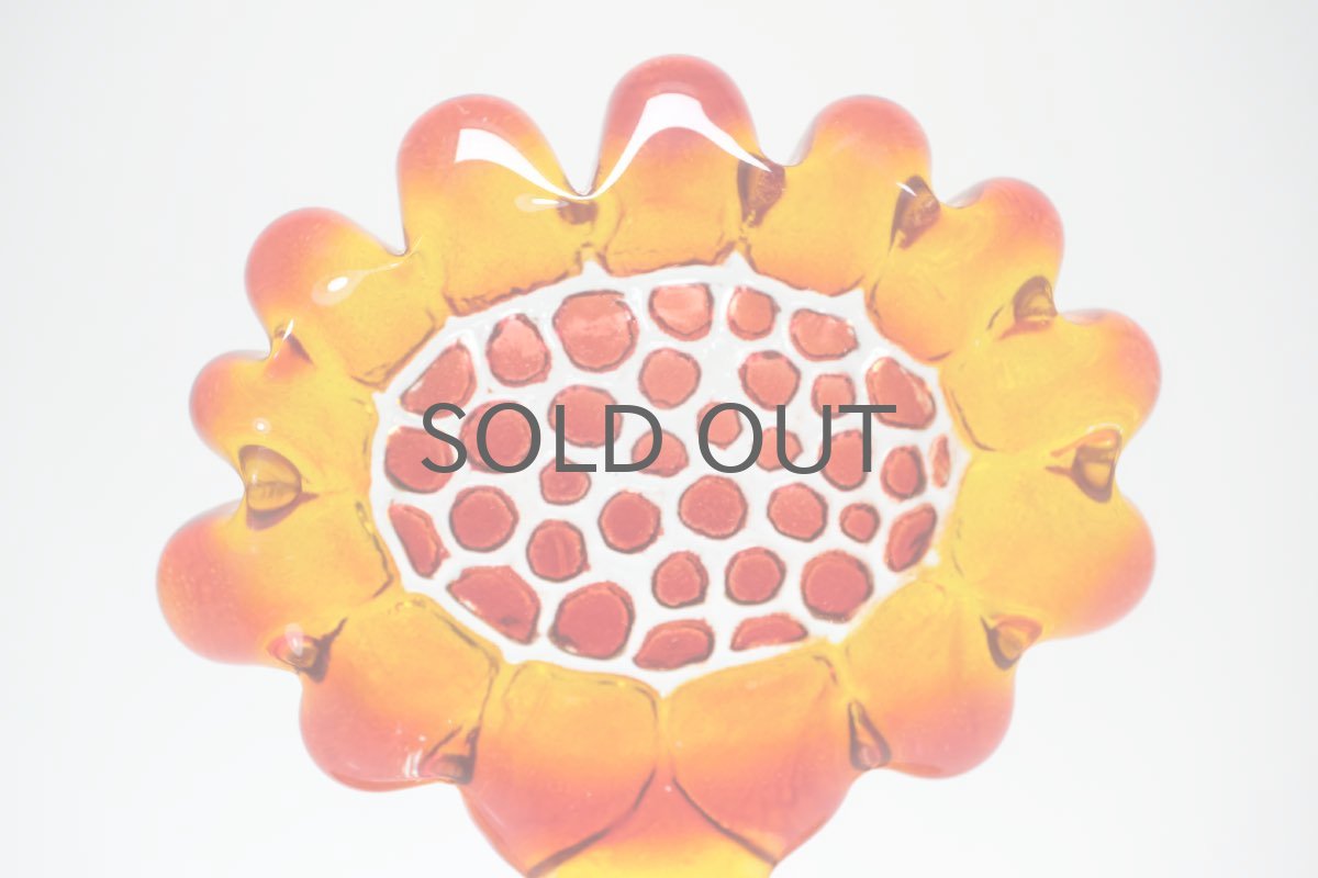 画像2: スウェーデン/Sea Glasbruk製/花のガラスオブジェ/レッド (2)