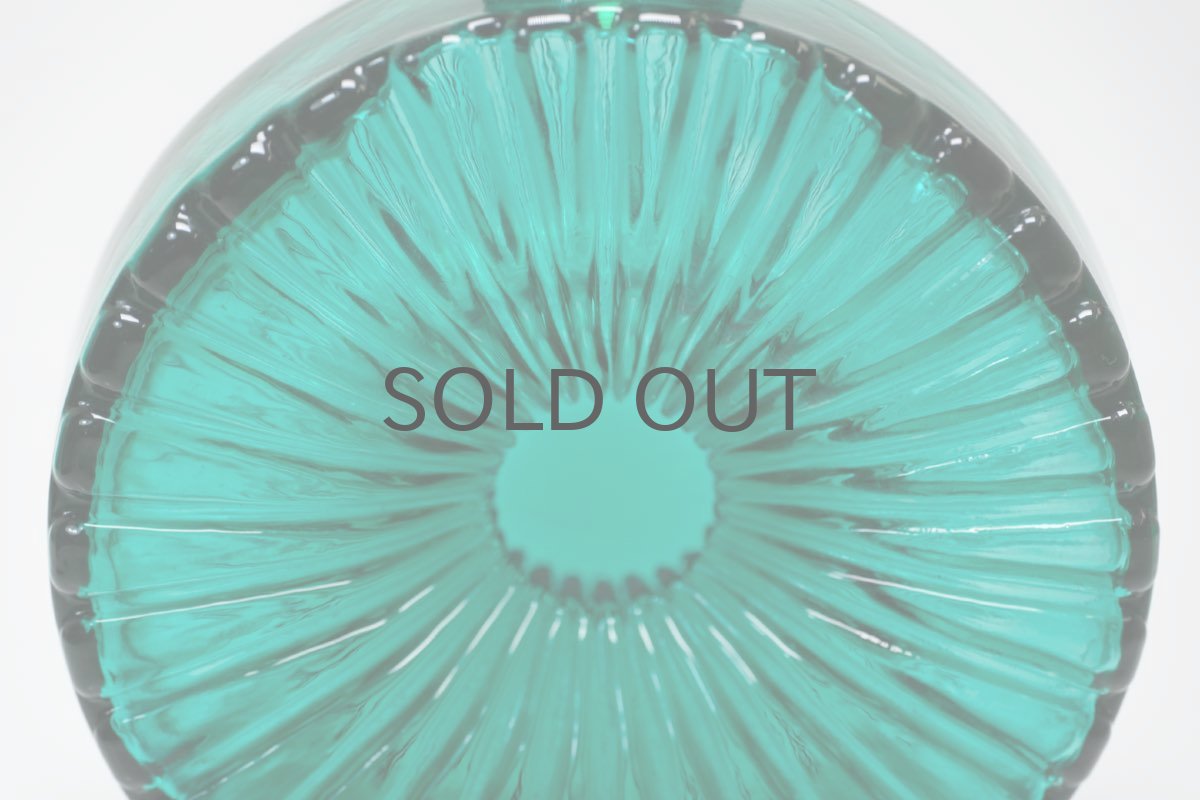 画像2: Riihimaen Lasi/リーヒマエン・ラシ/Aurinko Pullo/アウリンコ ボトル/エメラルド/Sサイズ (2)