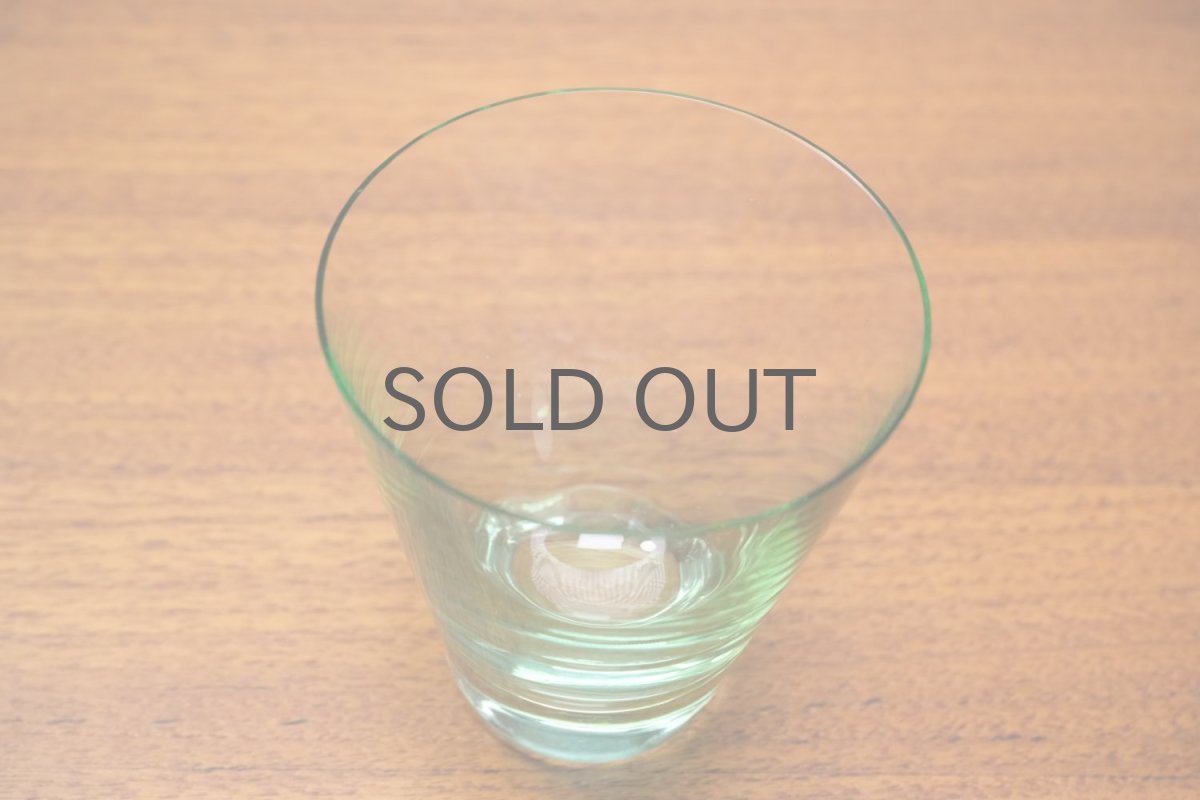 画像2: ビンテージ北欧雑貨/Kaj Franck/カイ・フランク/Nuutajarvi/ヌータヤルヴィ/2744/厚底タンブラー/ペールグリーン/No.2 (2)