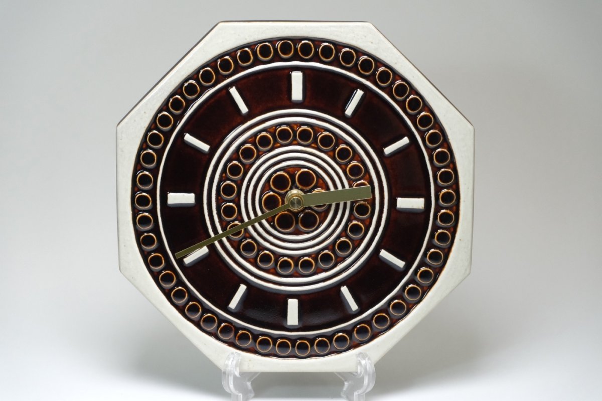 画像1: Gustavsberg/グスタフスベリ/スタジオ制作壁掛け時計/ブラウン/新品クロックムーブメント使用 /オリジナルBOX付き (1)